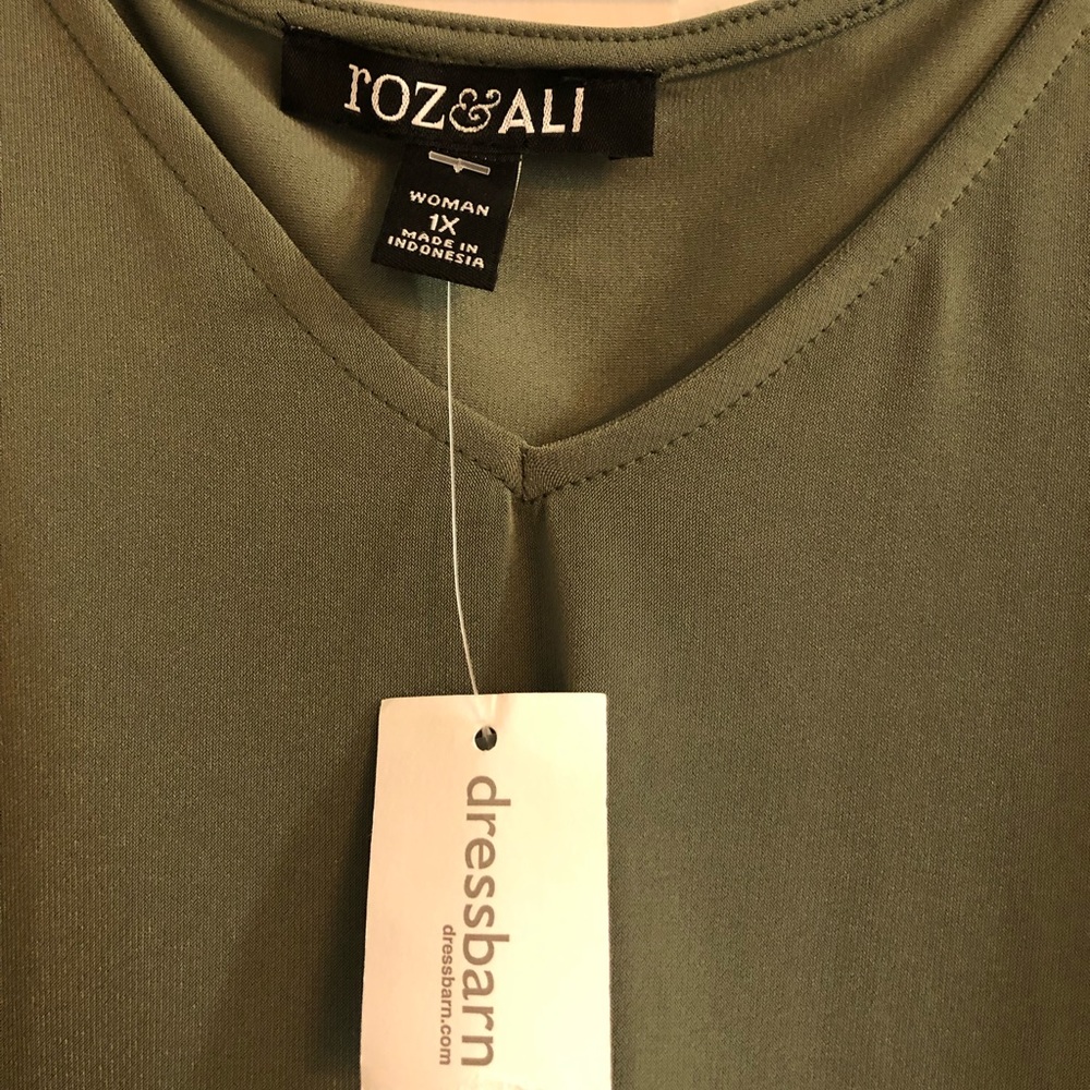 Blouse - Picture 2 of 4